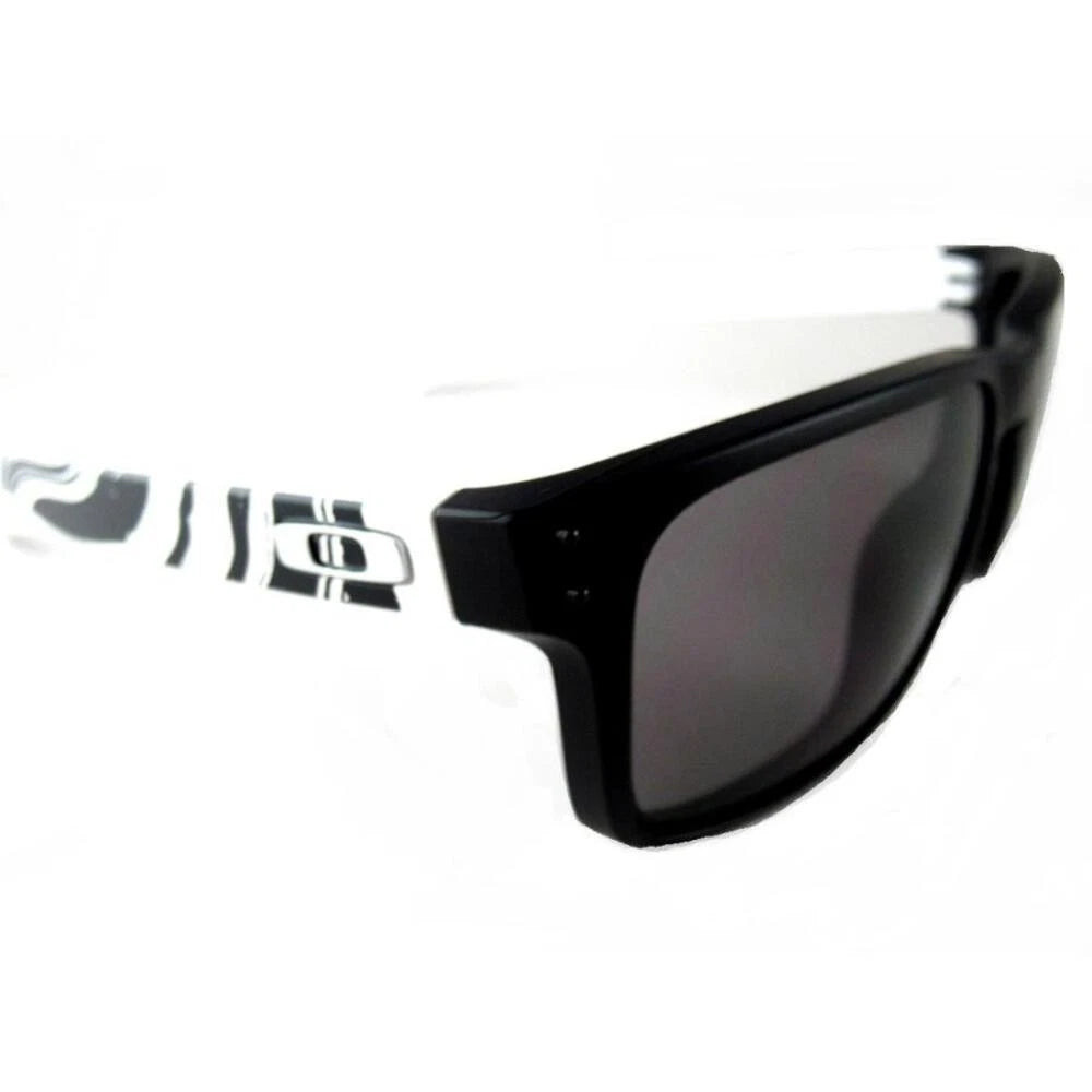 Oakley OO9102-Z555 0