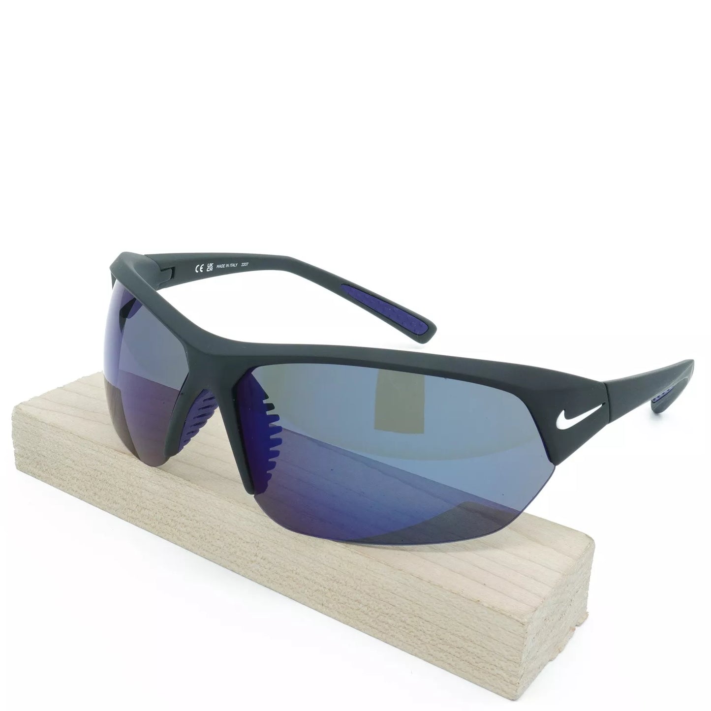 Nike SKYLON-ACE-MI-EV1125-014-6910 69mm